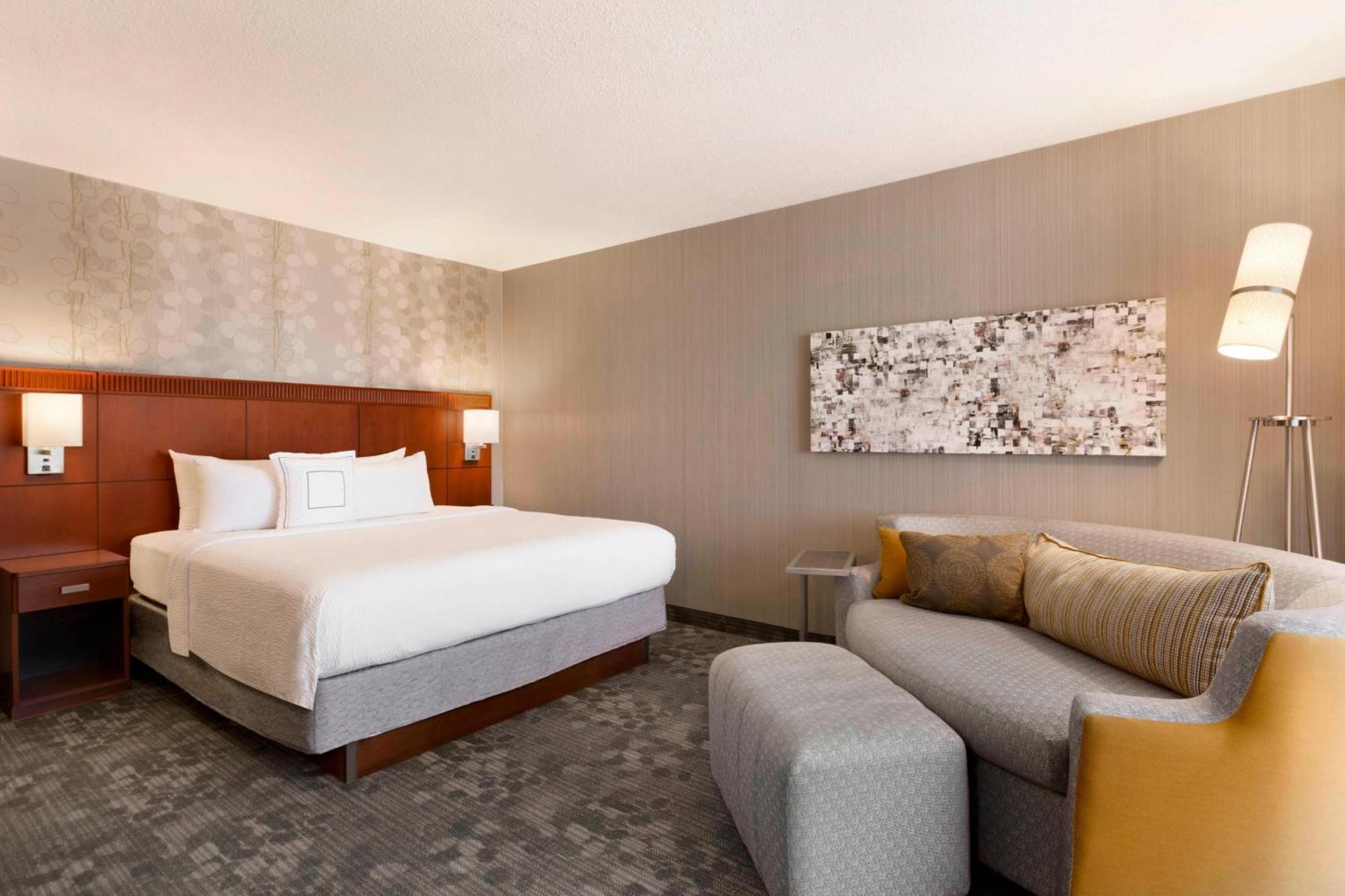 Hotel Courtyard By Marriott Bloomington Normal Exterior foto