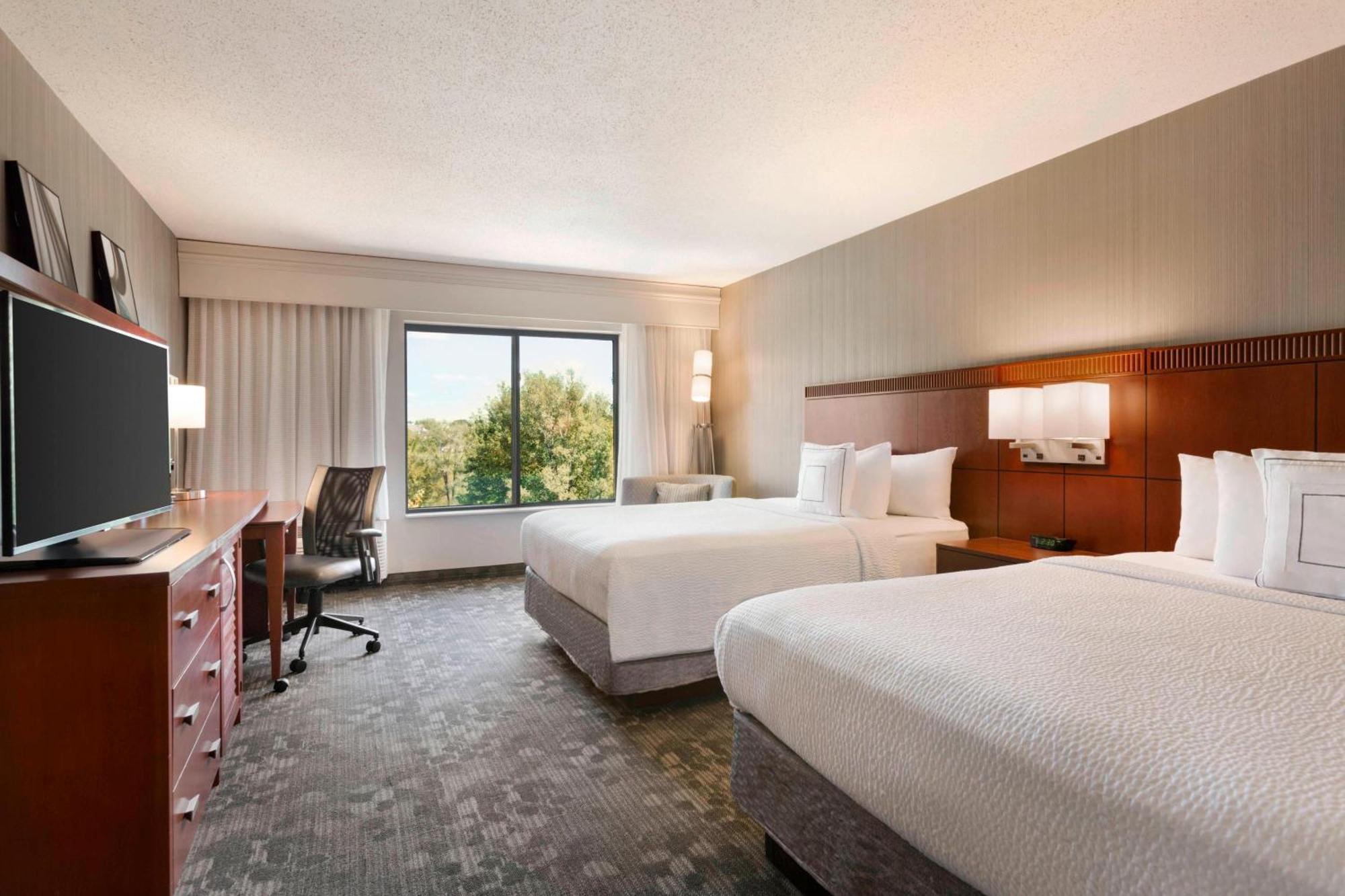 Hotel Courtyard By Marriott Bloomington Normal Exterior foto